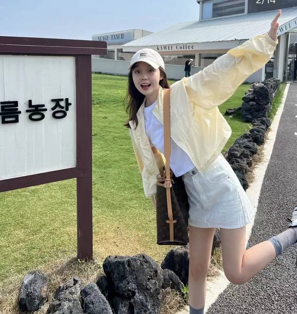 Miu Miu Hat MUH00150 Miu Miu Hat MUH00150